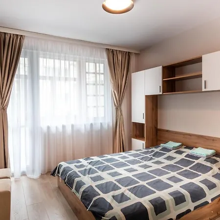 Radi's Coastal Chic Varna