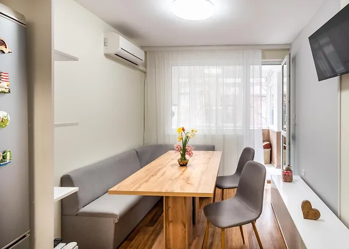 Radi's Coastal Chic Apartamento